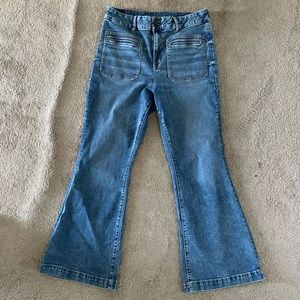 AE Curvy Super High-Waisted Flare Jean Size 16